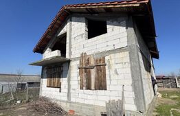 Casa la rosu P+M, Cernele (capatul lui 2), 420 mp teren, 149 mp utili