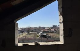 Casa la rosu P+M, Cernele (capatul lui 2), 420 mp teren, 149 mp utili