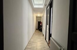 Apartament in casa pe parter, 4 camere, 80 mp utili, zona centru