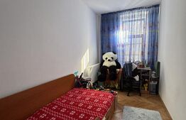 Apartament in casa pe parter, 4 camere, 80 mp utili, zona centru