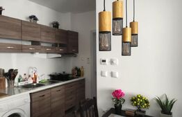 Apartament de vânzare, 3 camere, 68 mp, zona Rovine