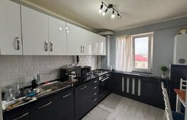 Apartament 3 camere semidecomandat, 67 mp, zona Penitenciarul Craiova, Rovine