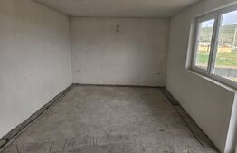 Casa la rosu/semifinisata, P+E, 139 mp utili, 523 mp teren, Bradesti