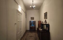 Propietate cu 2 case si spatiu comercial, 585 mp teren, intersectia cu agronomia