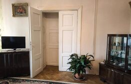 Propietate cu 2 case si spatiu comercial, 585 mp teren, intersectia cu agronomia