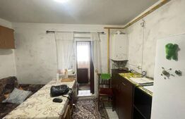 Apartament decomandat, cu 3 camere, 75 mp, zona Pelendava