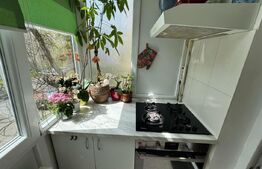 Apartament de 2 camere, decomandat, etajul 1, 49 mp, zona Rovine langa scoala 39