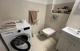 Apartament cu 3 camere, 80 mp, decomandat, situat la etaj intermediar, în zona centrală