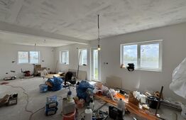 Casă la cheie P + E, 120 mpu, teren 700 mp, panouri fv, zona Lăcrița Mică