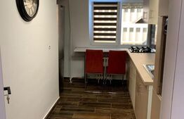 Apartament de 2 camere decomandat, zona Mercur