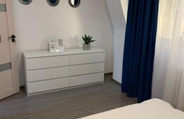 Apartament de 2 camere decomandat, zona Mercur