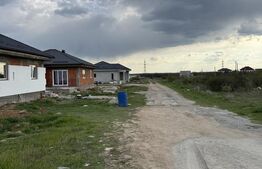 Casa parter, 120 mp utili, 390 mp teren, Valea Fetii