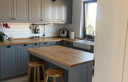 Duplex (A+B) 260 mp utili, 590 mp teren, mobilat utilat, zona Casa Noastra