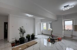 Apartament de vanzare cu 4 camere, 80 mp, zona ultracentral