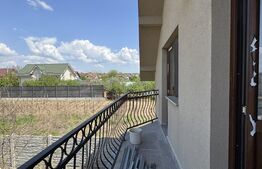 Casa de vanzare cu 4 camere, 119 mp, 929 mp teren, Simnicul de Jos