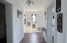 Casa de vanzare cu 4 camere, 119 mp, 929 mp teren, Simnicul de Jos