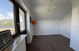 Casa de vanzare cu 4 camere, 119 mp, 929 mp teren, Simnicul de Jos