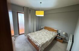 Apartament de vanzare cu  2 camere ,65mp, zona piata centrala 