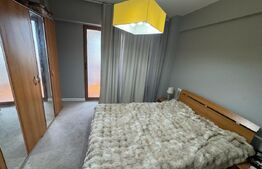 Apartament de vanzare cu  2 camere ,65mp, zona piata centrala 