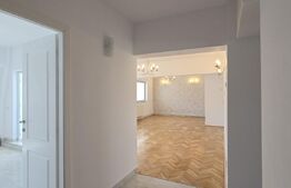 Apartament, renovat, cu 4 camere, 120 mp totali,  zona Centrala-Mercur
