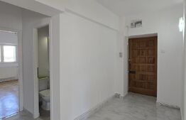 Apartament, renovat, cu 4 camere, 120 mp totali,  zona Centrala-Mercur