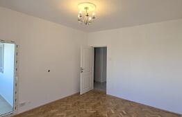 Apartament, renovat, cu 4 camere, 120 mp totali,  zona Centrala-Mercur