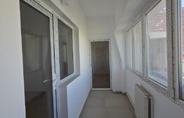 Apartament, renovat, cu 4 camere, 120 mp totali,  zona Centrala-Mercur