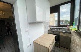 Apartament de vanzare cu 3 camere, decomandat, 57 mp ,zona Spitalul Militar