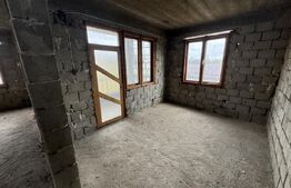 Casă la roșu Filiași, 232 mp, teren generos 1842 mp, investiție ideală