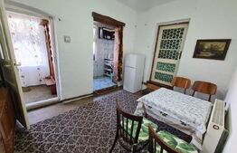 Casa cu 3 camere, 90 mp, teren de 200 mp, zona centrala
