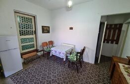 Casa cu 3 camere, 90 mp, teren de 200 mp, zona centrala