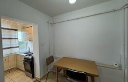 Apartament 3 camere decomandat, Cartier Sărari, zona Henri Coandă