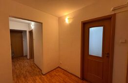 Apartament 3 camere decomandat, Cartier Sărari, zona Henri Coandă