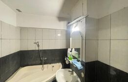 Apartament de vanzare, cu 3 camere, 77mp, zona Lapus Arges
