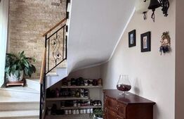 Casa de vanzare, cu 4 camere, 140 mp, 280 mp teren, zona Magnolia