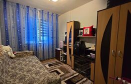 Apartamen de vanzare, cu 3 camere, etaj 1, 47 mp utili, zona Craiovita Noua