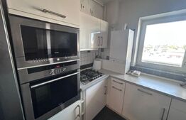 Apartament de inchiriat, cu 3 camere, 84 mp, zona Piata Mare