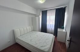 Apartament de inchiriat, cu 3 camere, 84 mp, zona Piata Mare