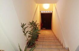 Casa de vanzare, cu 5 camere, 480 mp, zona 1 Mai