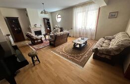 Vila de vanzare, cu 11 camere, 550 mp, zona Bariera Vâlcii