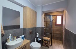 Apartament de vanzare, 3 camere, decomandat, 89 mp, zona Ramada