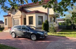 Casa de vanzare D+P+1, 594 mp teren, zona Casa Noastra 