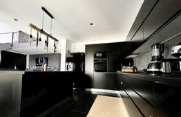 Casa de vanzare, cu 5 camere, cu piscina, 213 mp, zona Selgros