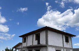 Casa, 4 camere , 130 mpu ,teren 500 mp , în spate la METRO