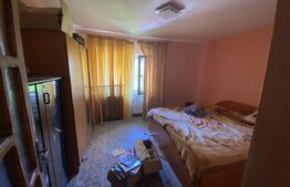 Apartament de 77mp , 3 camere decomandat et.2/4  langa Biserica mica ,Filiasi
