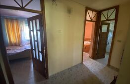 Apartament de 77mp , 3 camere decomandat et.2/4  langa Biserica mica ,Filiasi