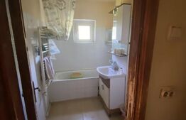 Apartament de 77mp , 3 camere decomandat et.2/4  langa Biserica mica ,Filiasi