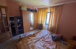 Apartament de 77mp , 3 camere decomandat et.2/4  langa Biserica mica ,Filiasi