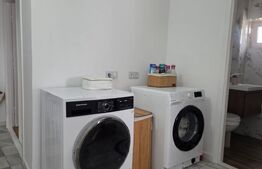 Apartament de vanzare, cu 4 camere, 75 mp, zona Rovine 