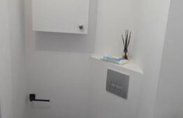 Apartament de vanzare, cu 4 camere, 75 mp, zona Rovine 